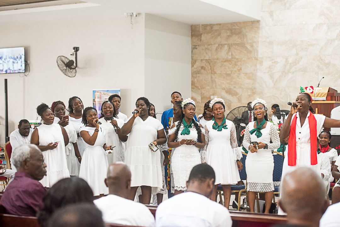 Heralds of Praise members